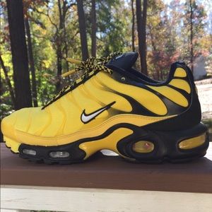 Tour Yellow Air Max Plus